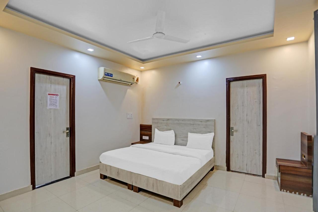 Hotel O Expo View Near Pvr Ansal Plaza نويدا الكبرى المظهر الخارجي الصورة