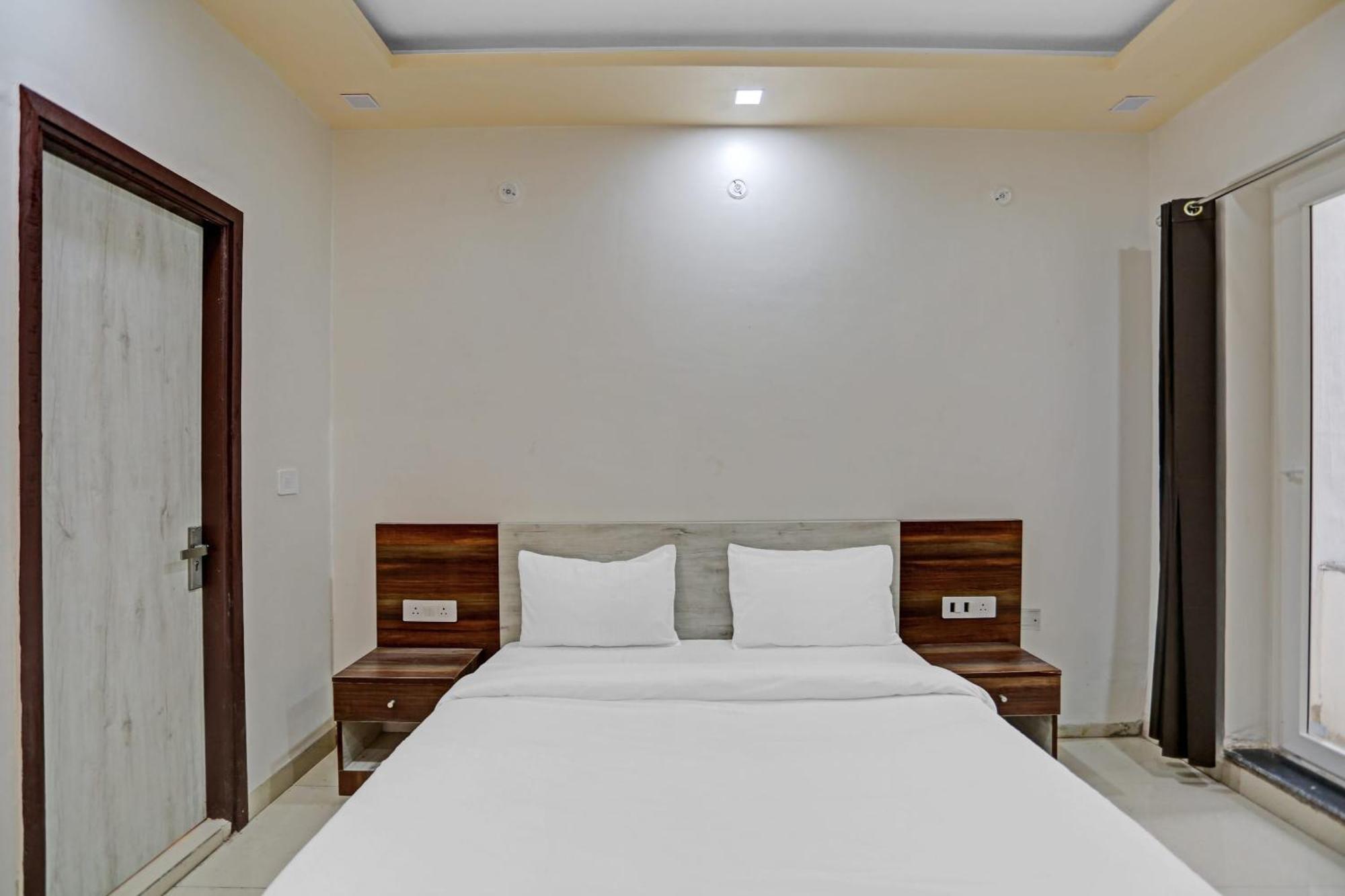 Hotel O Expo View Near Pvr Ansal Plaza نويدا الكبرى المظهر الخارجي الصورة