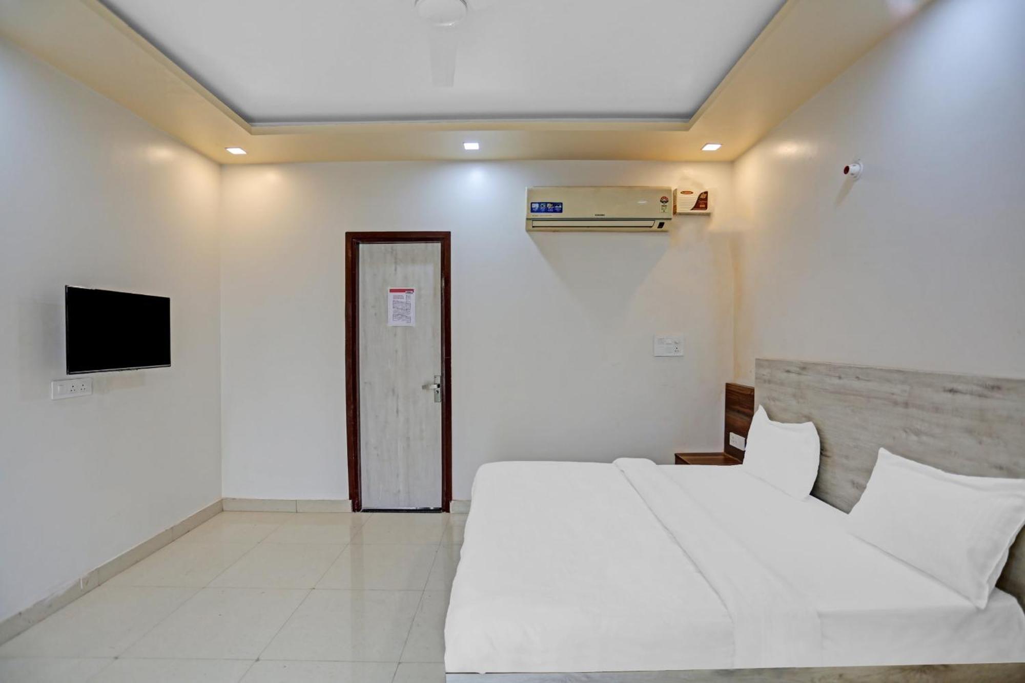 Hotel O Expo View Near Pvr Ansal Plaza نويدا الكبرى المظهر الخارجي الصورة