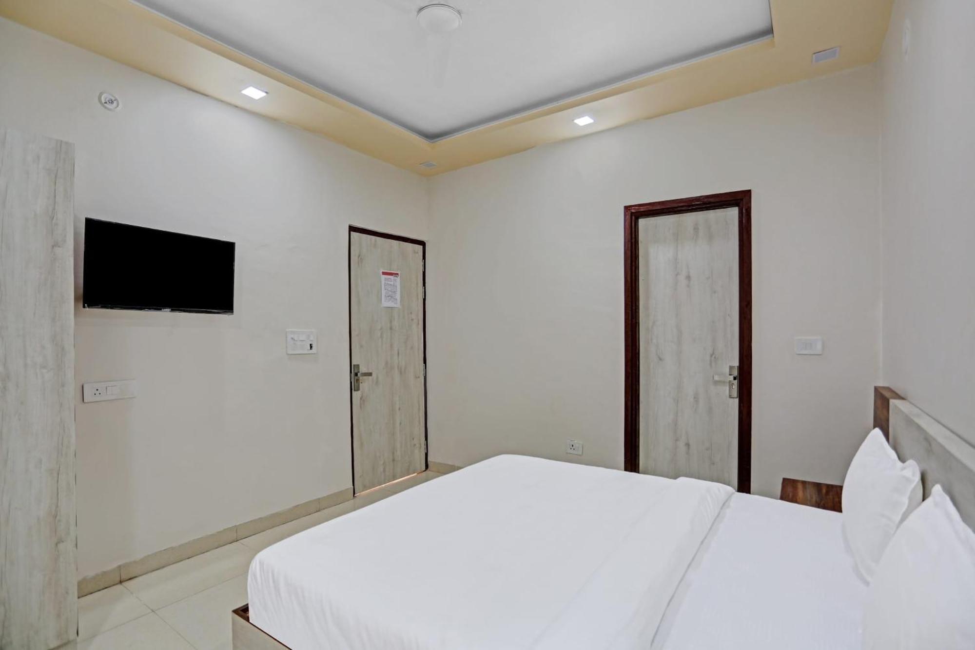 Hotel O Expo View Near Pvr Ansal Plaza نويدا الكبرى المظهر الخارجي الصورة