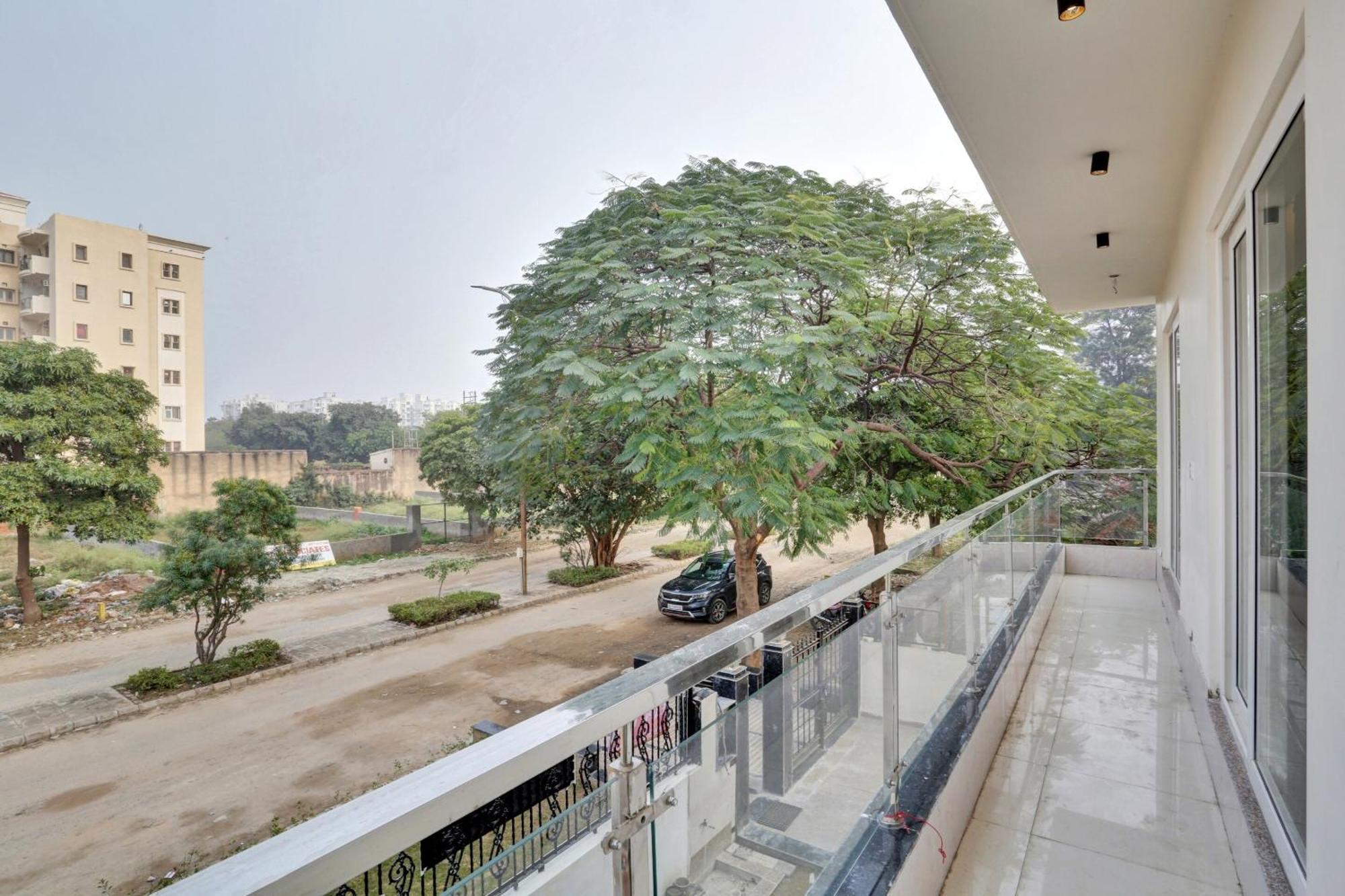 Hotel O Expo View Near Pvr Ansal Plaza نويدا الكبرى المظهر الخارجي الصورة